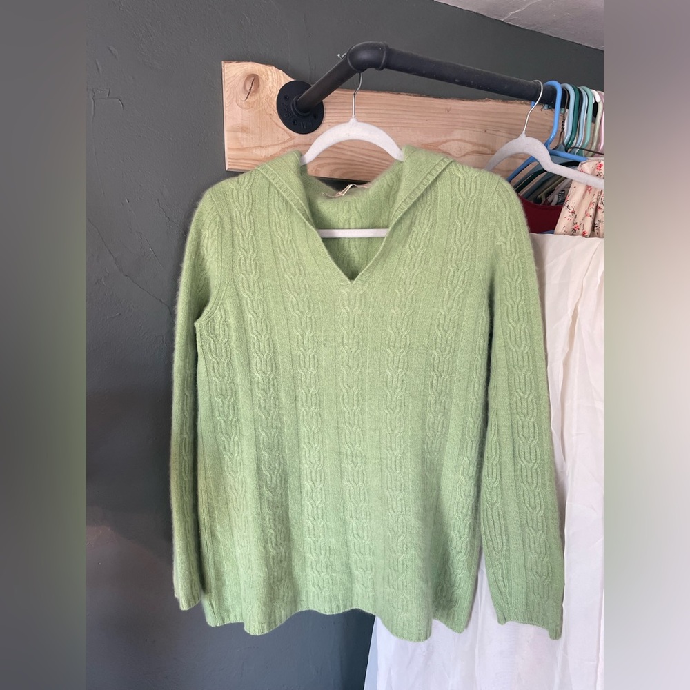 Green Cable Knit cashmere Women's Sweater